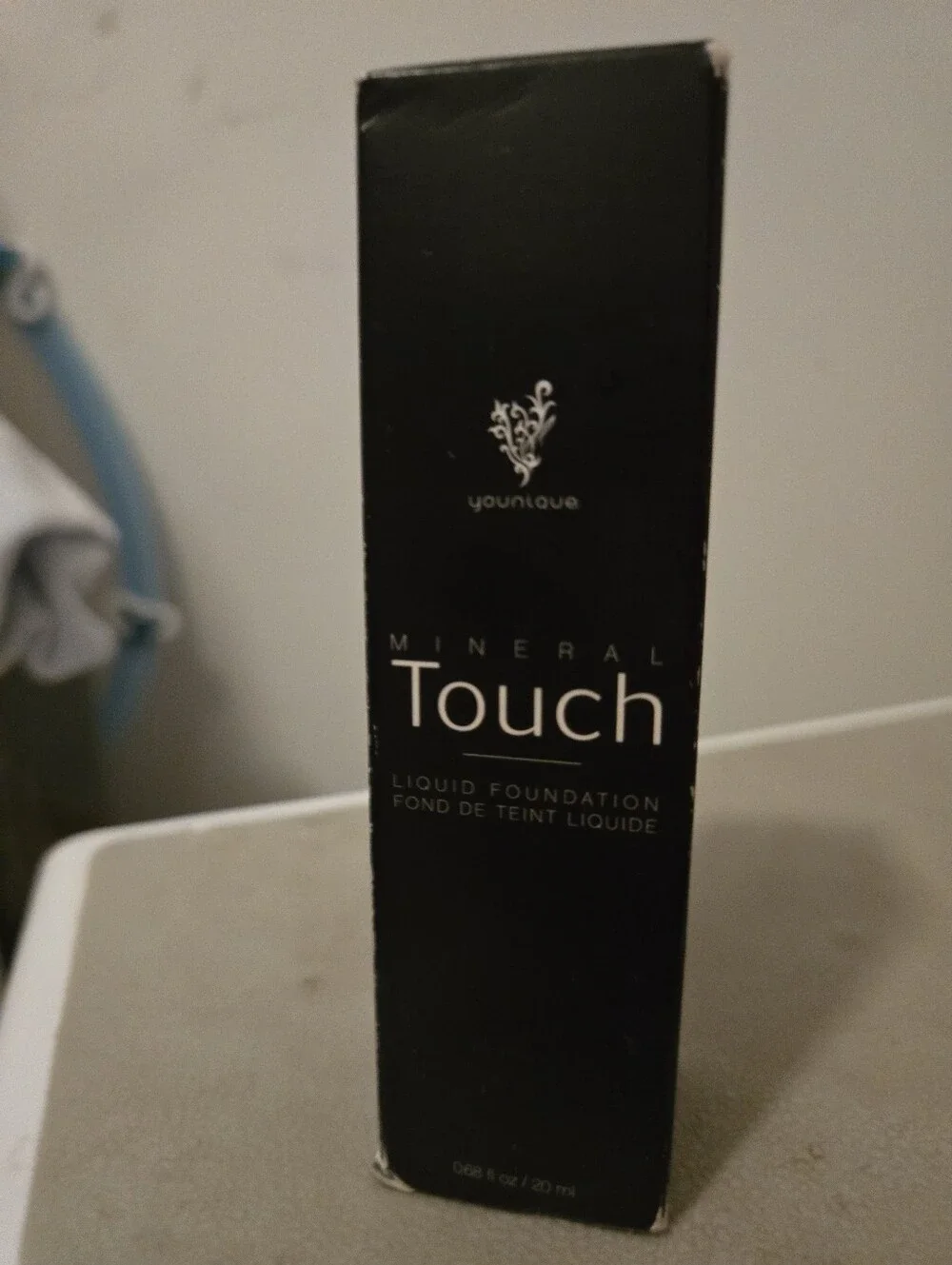 Younique Touch Mineral Liquid Foundation Velour